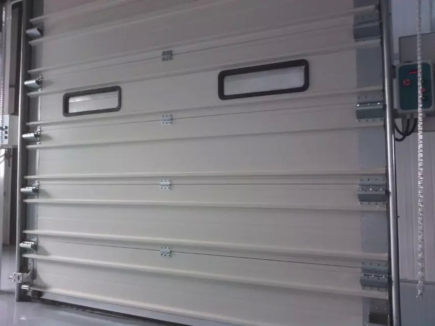 红安快速堆积门