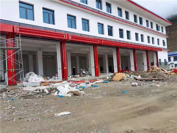 龙凤快速卷帘门