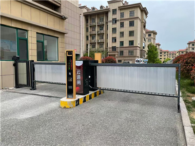 龙凤道闸车牌识别